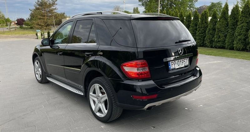 Mercedes-Benz ML cena 45900 przebieg: 292100, rok produkcji 2009 z Piła małe 742